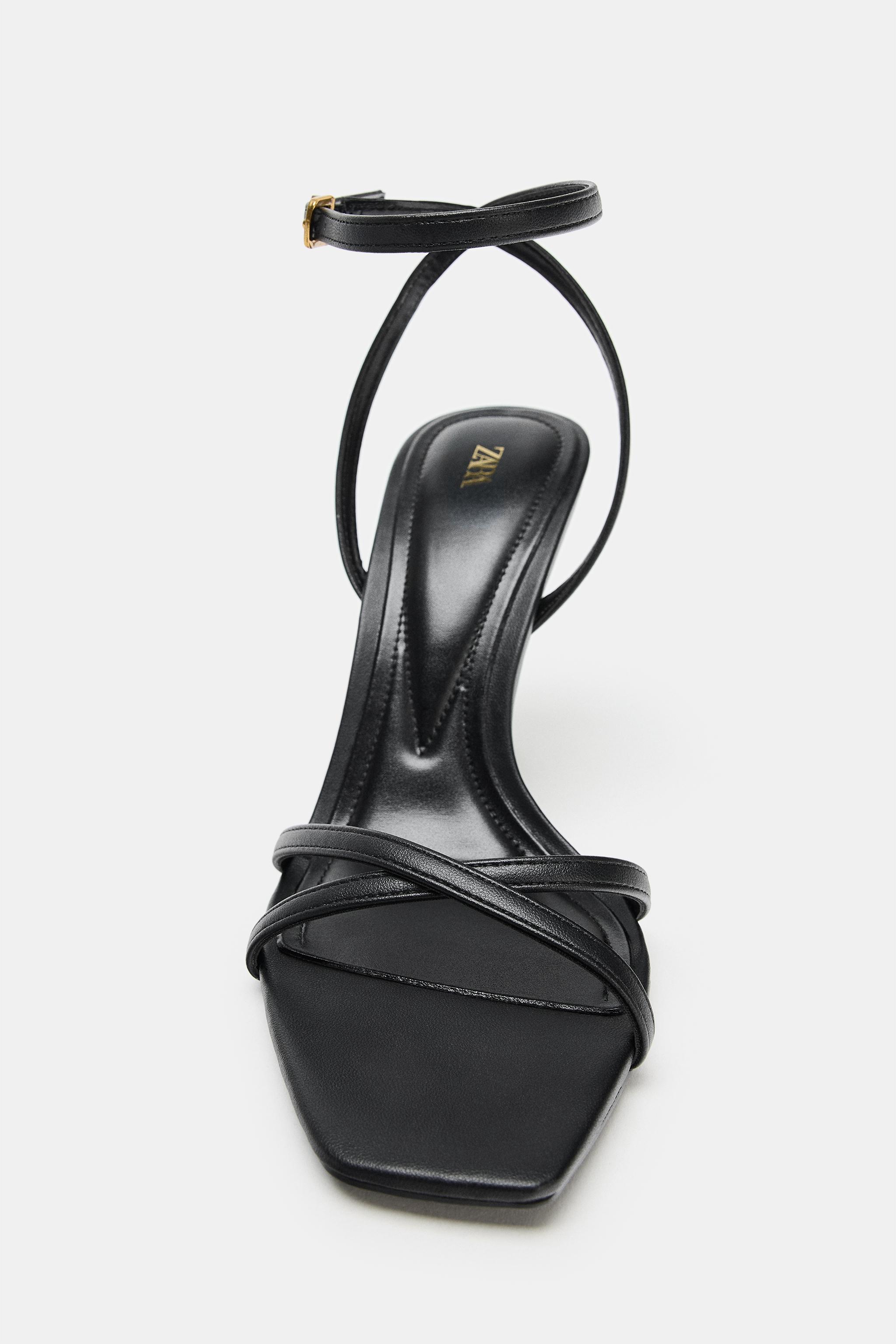 CROSSOVER STRAP HEELED SANDALS